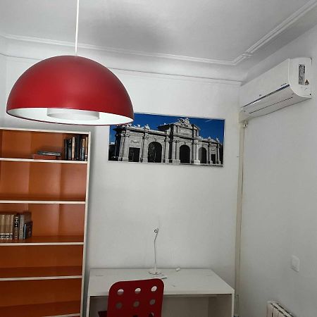 Piso Confortable Y Centrico Apartment Madrid Exterior foto
