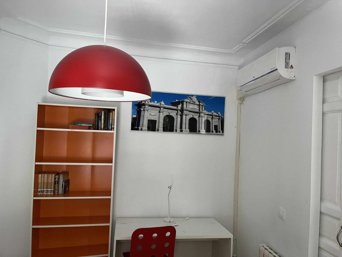 Piso Confortable Y Centrico Apartment Madrid Exterior foto